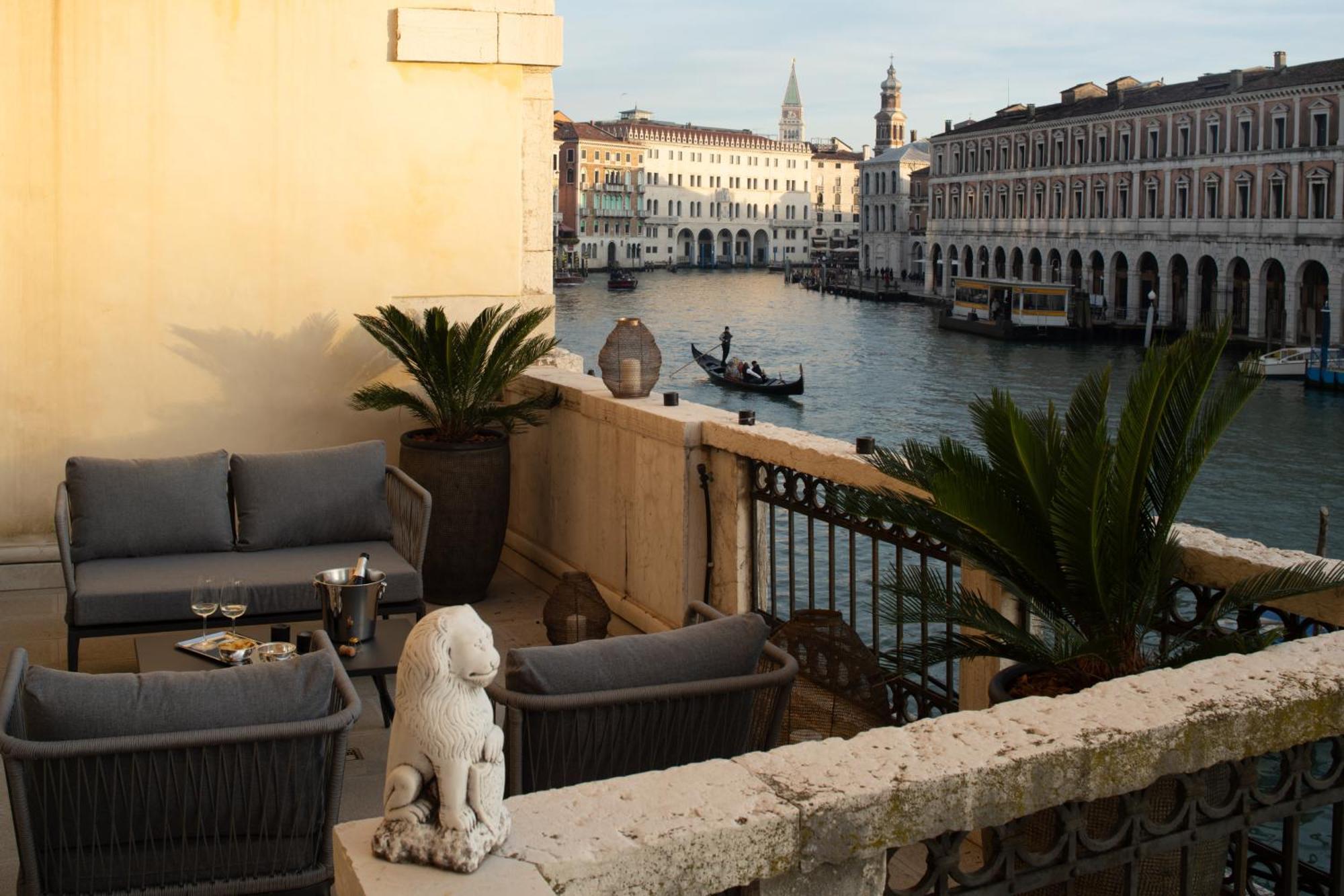 Grand Canal Luxury Apartment With Terrace R&R Venice Exterior photo